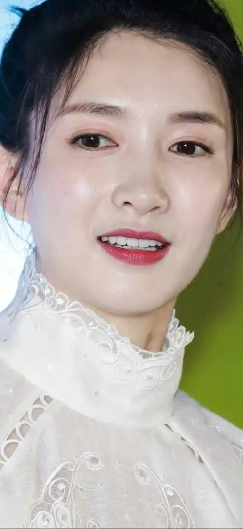 江疏影高清怼脸直拍