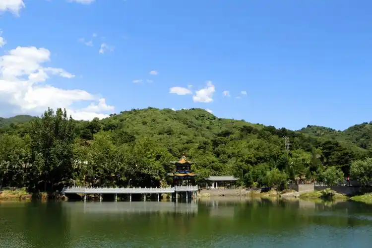 随拍北京怀柔"红螺慧缘谷"几处小景儿