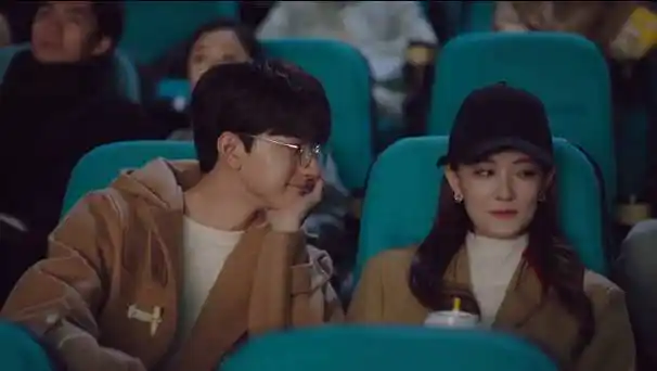 陆景跟刘茂彦不能说长得像,只能说一模一样,啧自