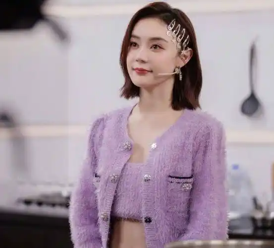 袁姗姗近照大变样,被质疑整了鼻子撞脸女子,网友齐呼认不出_留言_镜头