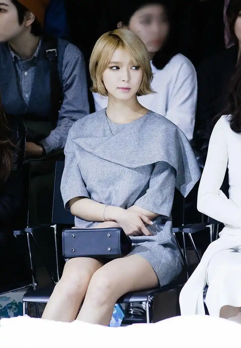 韩国金发美女朴草娥(park choa),元气满满可爱又美丽!