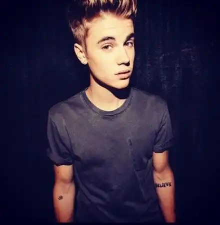 求justinbieber这张图片的大图 急