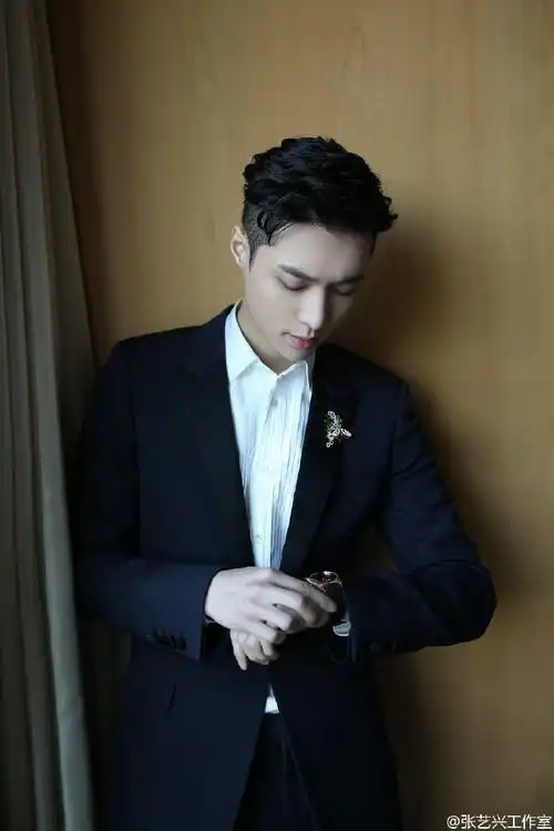 张艺兴[超话]##张艺兴##张艺兴全新专辑step##原创音乐制作人张艺兴