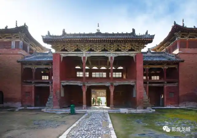 三八 特辑「上党古戏台」