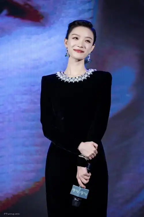 211230@倪妮v漫长的告白 新片发布会photo by ppwong@冠军小屁屁#pp