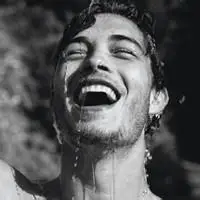 大叔漫画头像胡渣