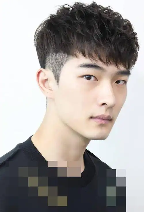 中学生剪的斜刘海发型 初中男生短头发造型