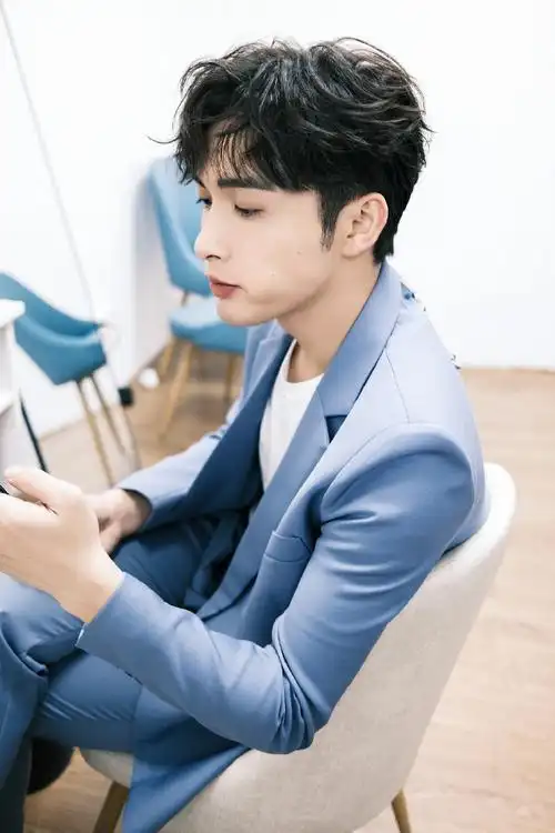 张彬彬两个人的小森林##张彬彬月歌行