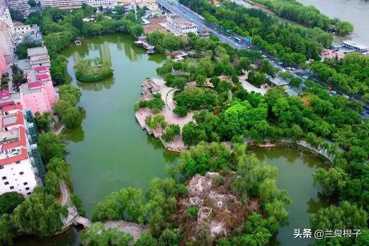 黄河风情线上的兰州小西湖公园