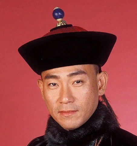 他在香港红了14年,却连一套房都买不起,今53岁未婚成这样!