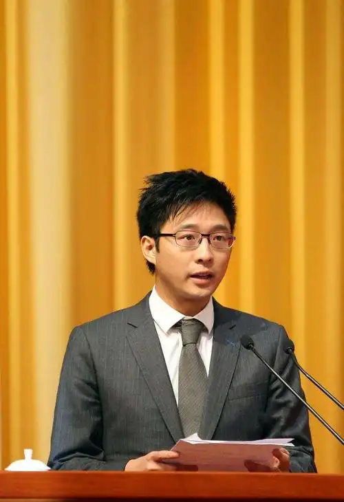 她是最美港姐,19岁嫁豪门47岁离婚,如今61岁再嫁百亿豪门