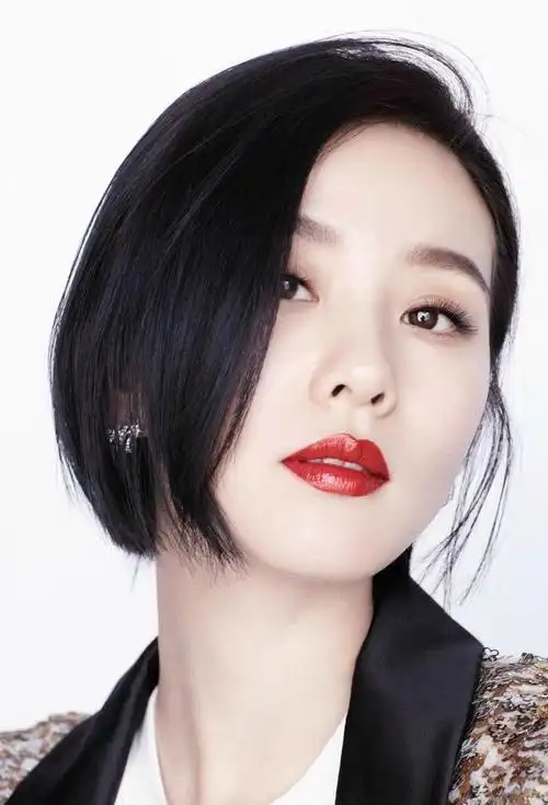 刘诗诗烟熏短发百变风格写真图片