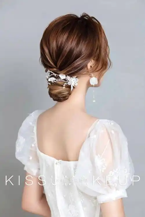 2021新娘发型越简单越好看