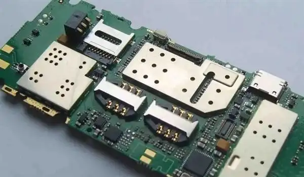 这些新手机都装的有旧零件iphone也不例外