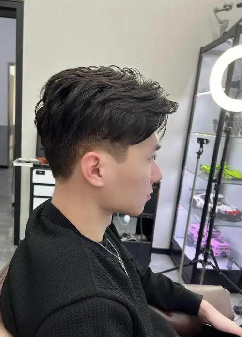 新时尚男发款式多多任你挑选想不帅都难