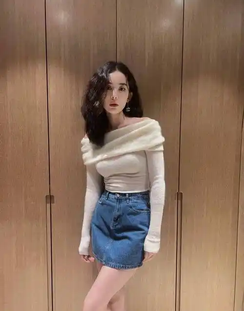 古力娜扎大晒健身照!86斤体重却100斤曲线,果然塑型比变瘦新的