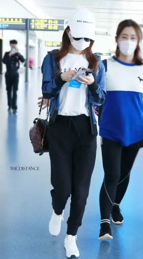 赵丽颖 银川飞北京