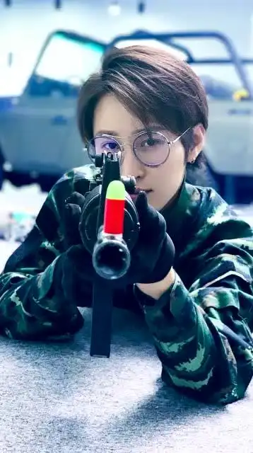 蒋璐霞化身女神枪手,搭档兵王杨洋谱写热血军旅故事,期待《特战荣耀》