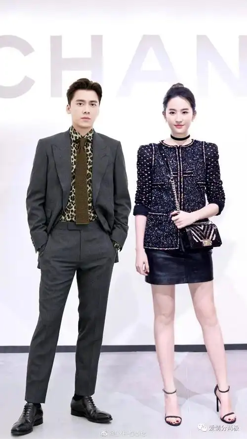 李易峰刘亦菲官宣已领证,六月中旬举行婚礼-爱妻自媒体