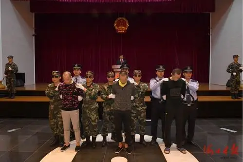 海口公开宣判大会,一名汕尾男子被判处死刑,押赴刑场,执行枪决