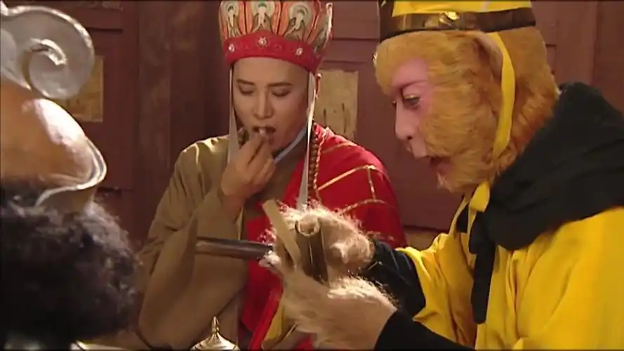 西游记八戒打不过沙僧见状赶紧逃命俩人吵了起来