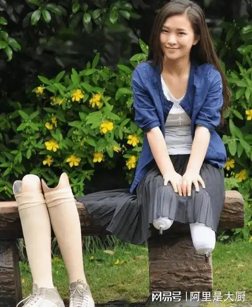这一次和刘畊宏共舞的截肢女孩廖智给网红圈好好上了一课