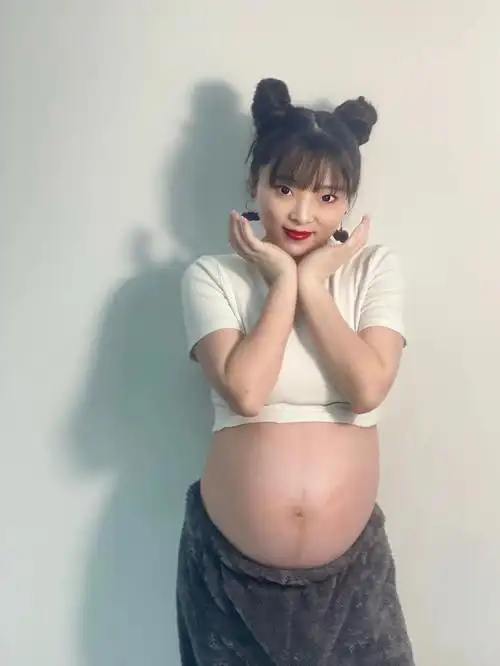 卸货倒计时啦～最后一次孕照感谢狗辉的配合#孕妇照大曝光  #孕照