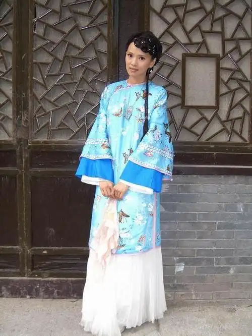 中大秀口才新浪娱乐讯 由伊能静,黄维德,王刚等主演的30集古装轻喜剧