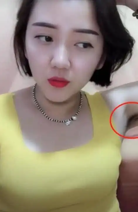 抖音腋毛姐爆红,画面尴尬,网友们的评论辣眼睛!