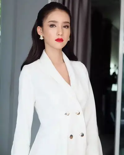 收藏一组晚宴造型参考造型