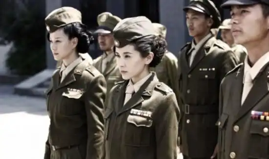 《双刺》地面首播获高口碑 引爆谍战剧新风潮