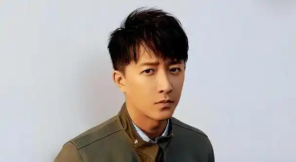 当时正值韩流侵袭的年代,韩庚可谓是无人不知,无人