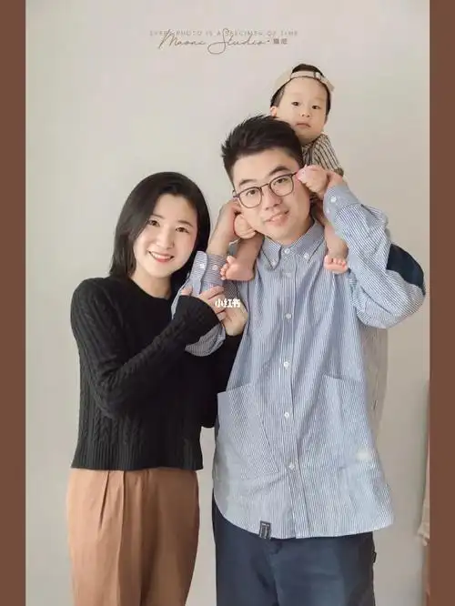 一家三口亲子照就要这么拍简约又温馨78