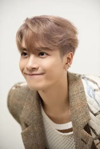 明星图片王嘉尔