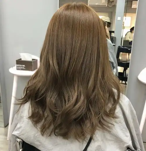 过年 都喜欢发色深一点 这样看起来乖00亚麻棕色亚麻色暖棕色