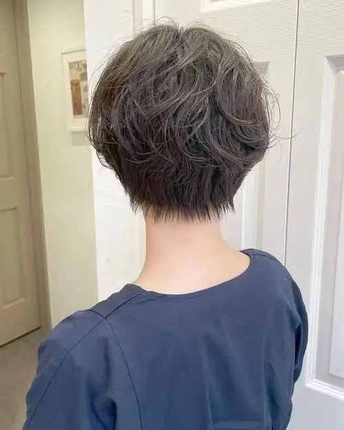 新时尚短发17款,蓬松立体很有型,剪完让你无烦恼|发型|碎发|外翘_网易