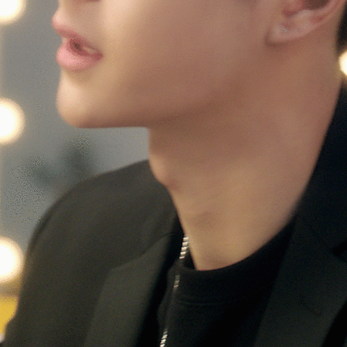 瑞琪奥兰再度释出代言人线索 杀人喉结是王一博无疑!