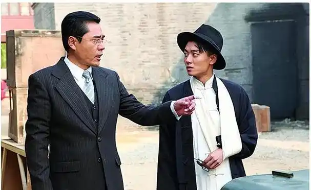 陈宝国12年捧不红儿子,改名后却红了,网友榆木疙瘩也该开窍了