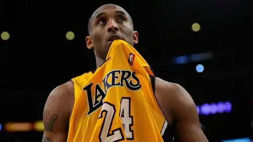 追忆科比,黑曼巴精神永存.