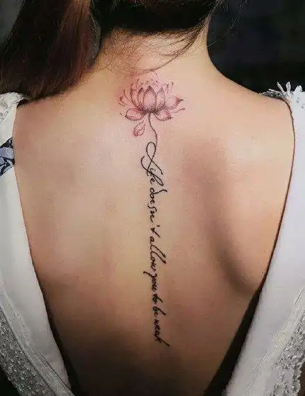 适合女生脊椎的小清新唯美纹身图案(5/5)-纹身图片网