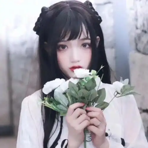 女头真人女头真人女生头像赞评论更多