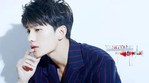 杨洋明星风尚壁纸8