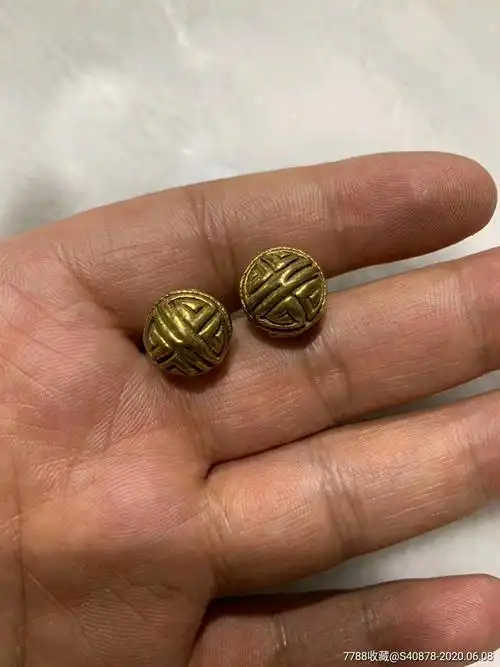 清代大号寿字包金扣子2颗