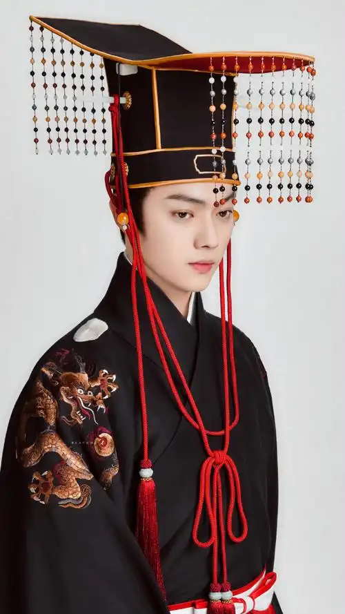 也演得了帝王朱瞻基,红衣,少年意气风发必有我家soso～@许凯soso