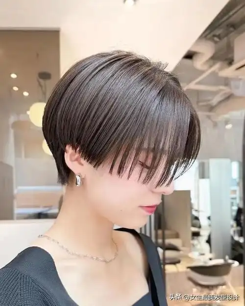 最近悄悄爆火的短卷发|短发|发型_网易订阅