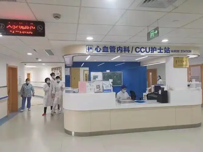 医院成功开展的首例"胶囊"无导线起搏器植入术,标志着心脏内科心律