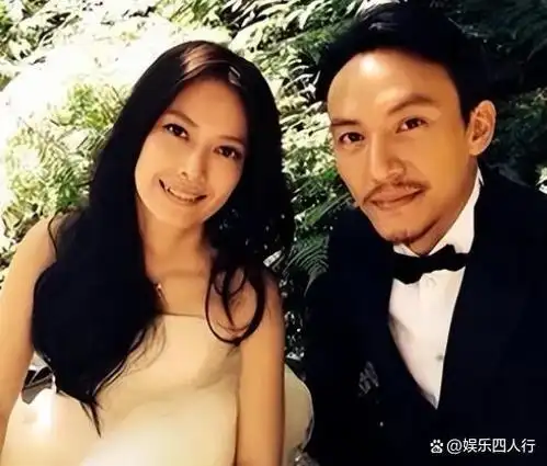 张震与庄雯的接触不断增多,渐渐使他爱上了这位细心温柔,博学多才的