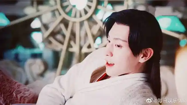 邓伦[超话]##古装剧里的白衣少年