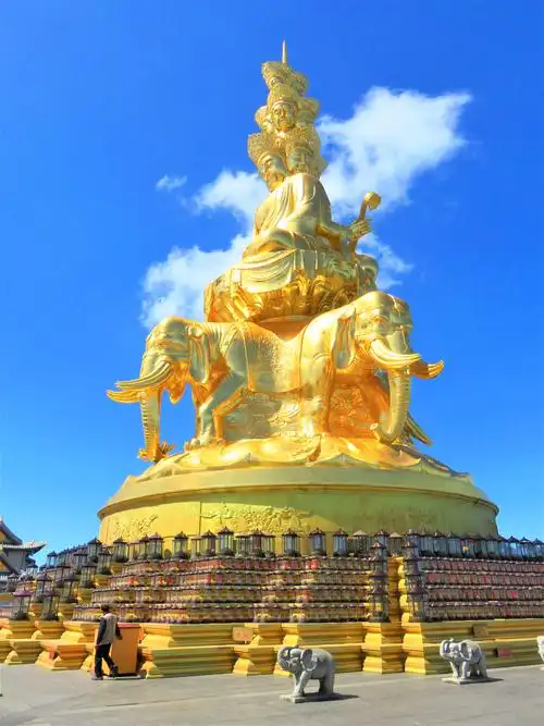 《四面十方普贤菩萨》金像