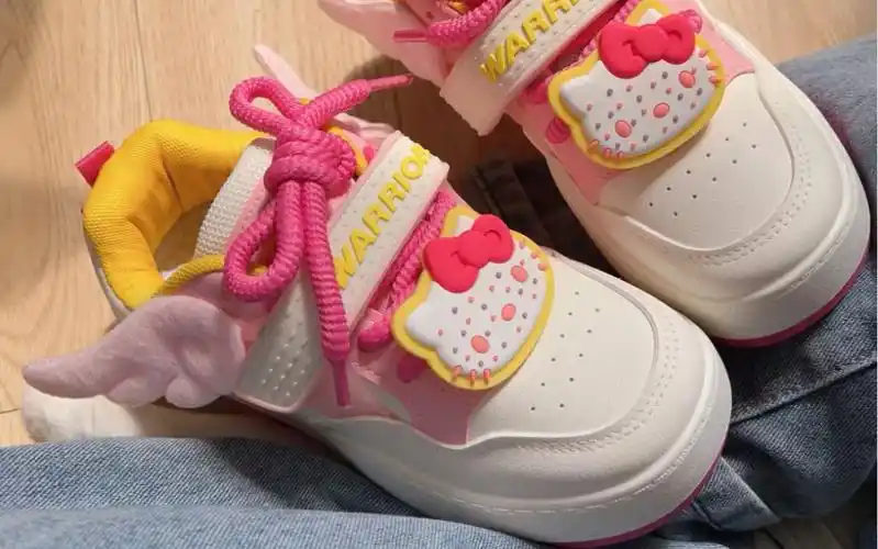 谁还没双粉色鞋子啊